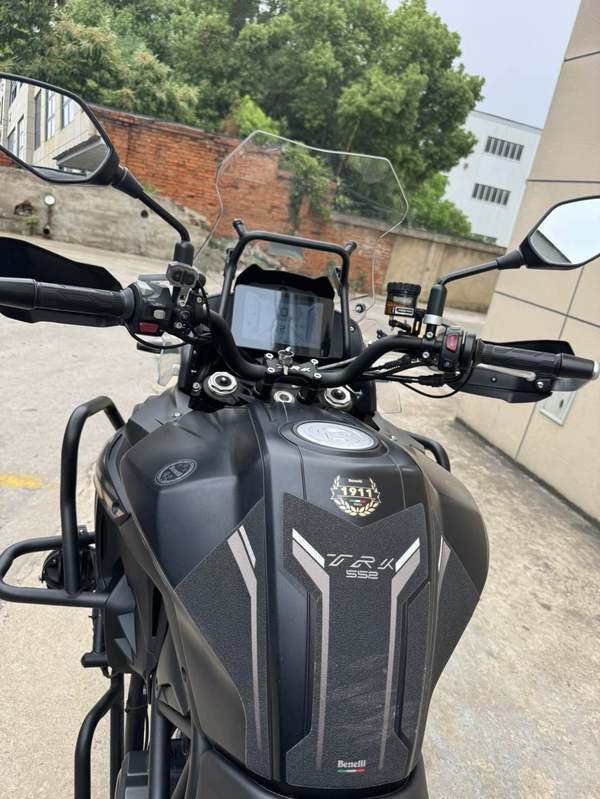 二手贝纳利TRK552