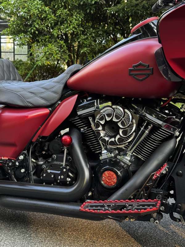 二手哈雷戴维森公路滑翔 Road Glide
