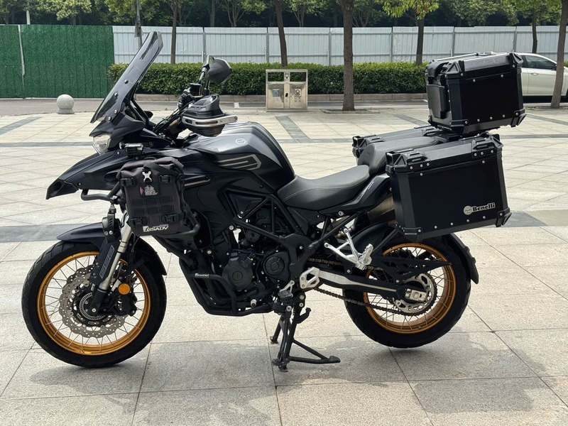 二手贝纳利TRK552