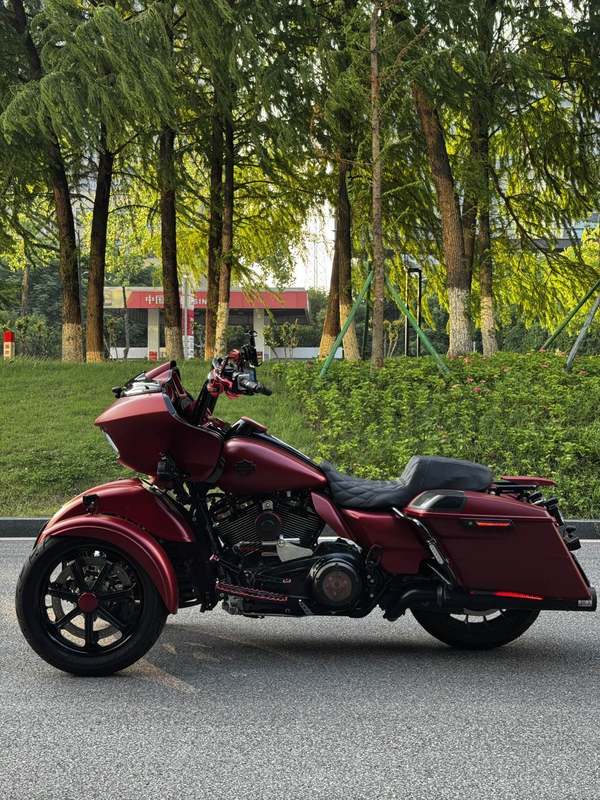 二手哈雷戴维森公路滑翔 Road Glide