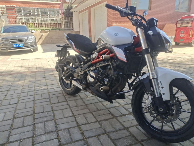 二手贝纳利蓝宝龙 BN302S