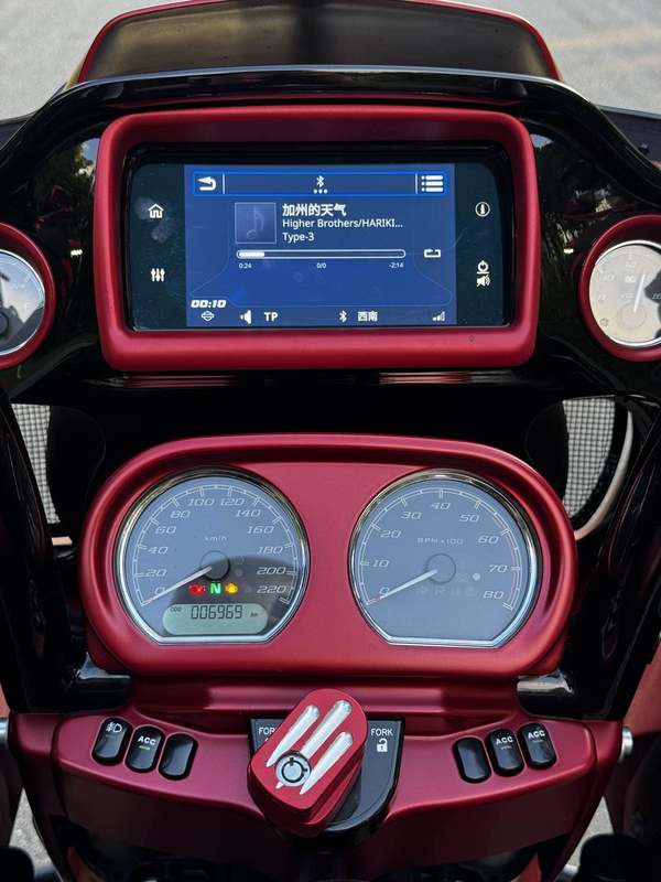 二手哈雷戴维森公路滑翔 Road Glide