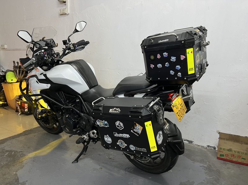 二手贝纳利金鹏 TRK502
