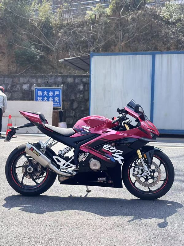 二手张雪机车500RR