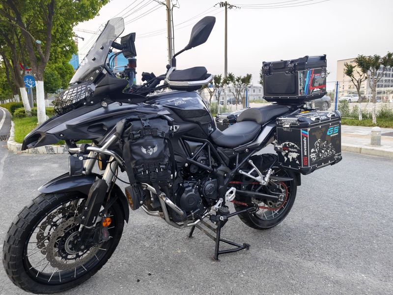 二手贝纳利金鹏 TRK502