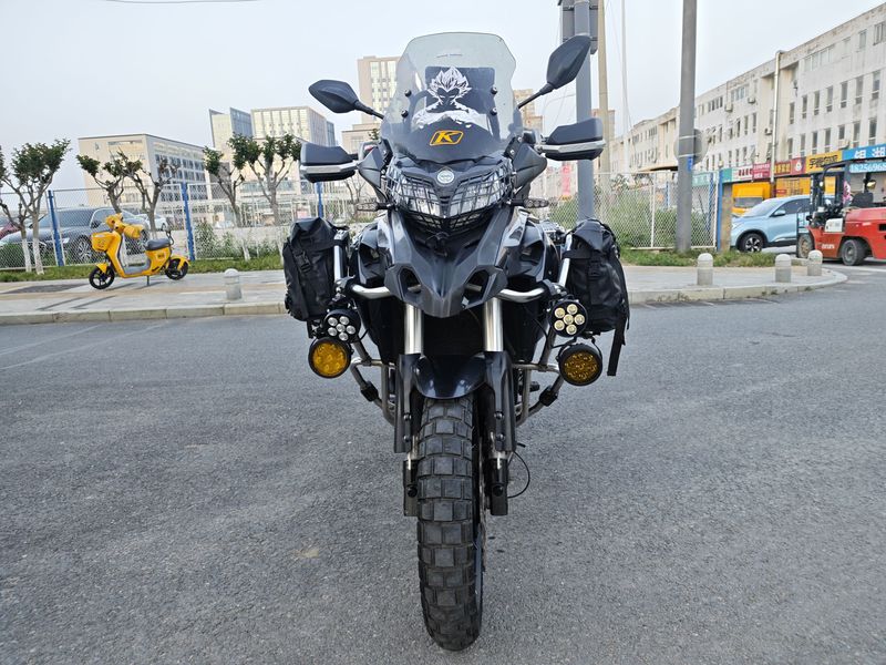二手贝纳利金鹏 TRK502