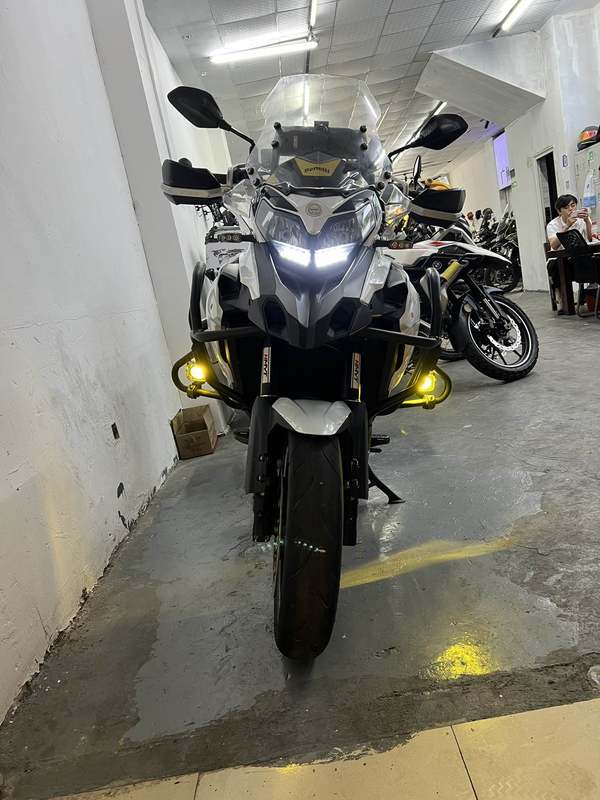 二手贝纳利金鹏 TRK502