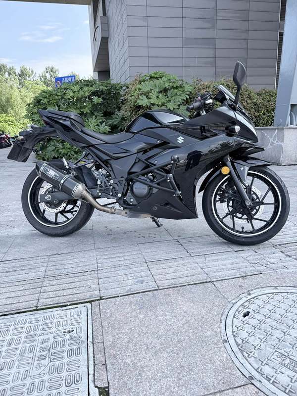 二手豪爵铃木GSX250R