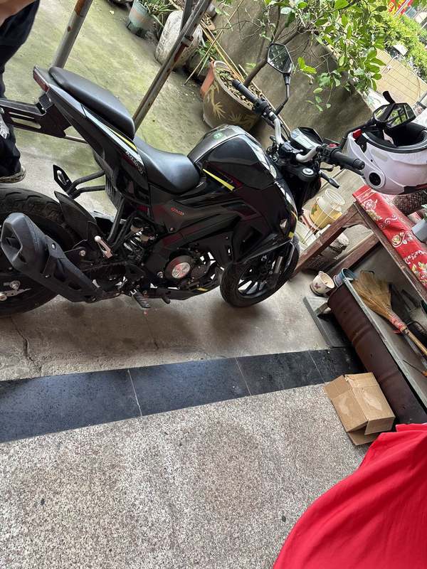 二手贝纳利小迅龙 BN150S