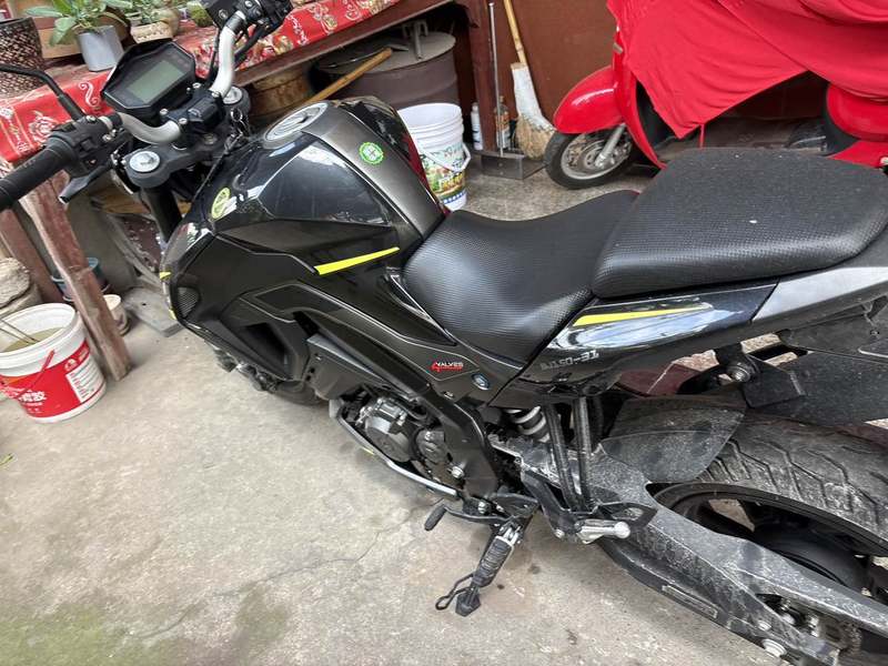 二手贝纳利小迅龙 BN150S