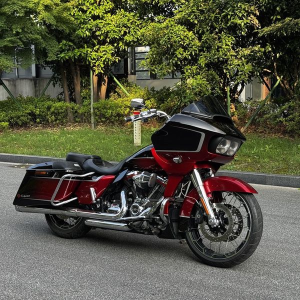 二手哈雷戴维森公路滑翔 Road Glide