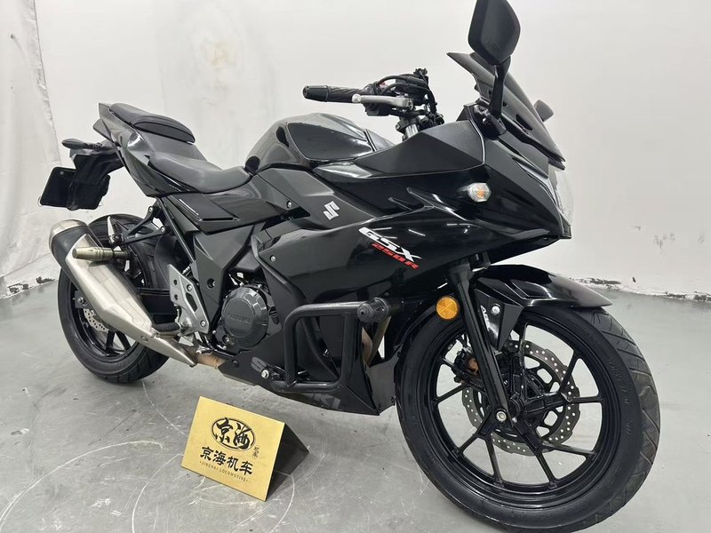 二手豪爵铃木GSX250R