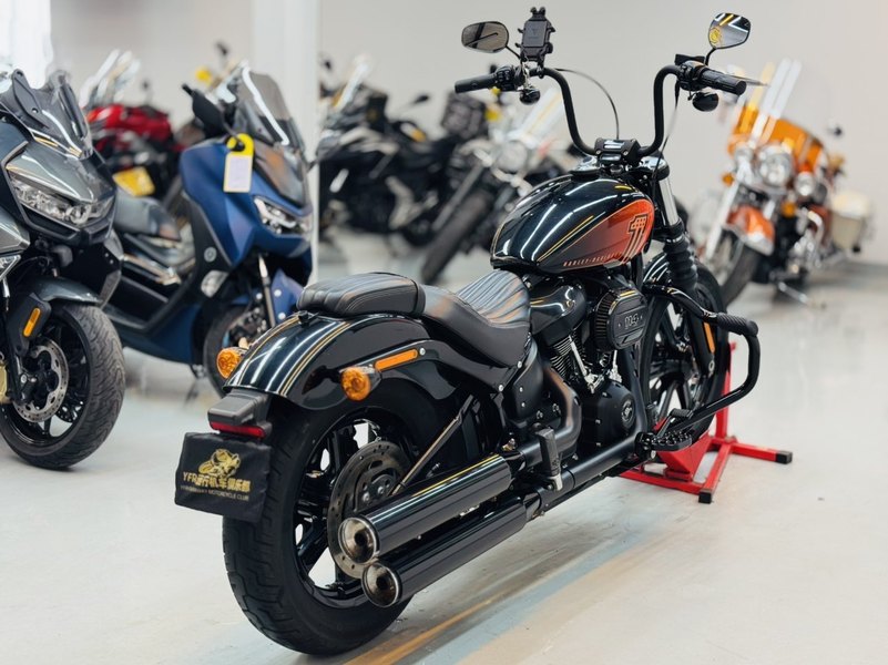 二手哈雷戴维森街霸 Street Bob