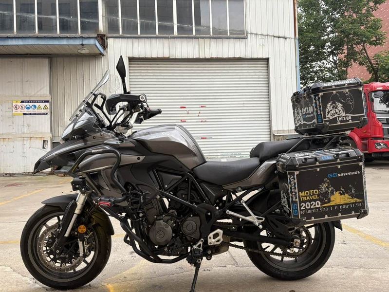 二手贝纳利金鹏 TRK502