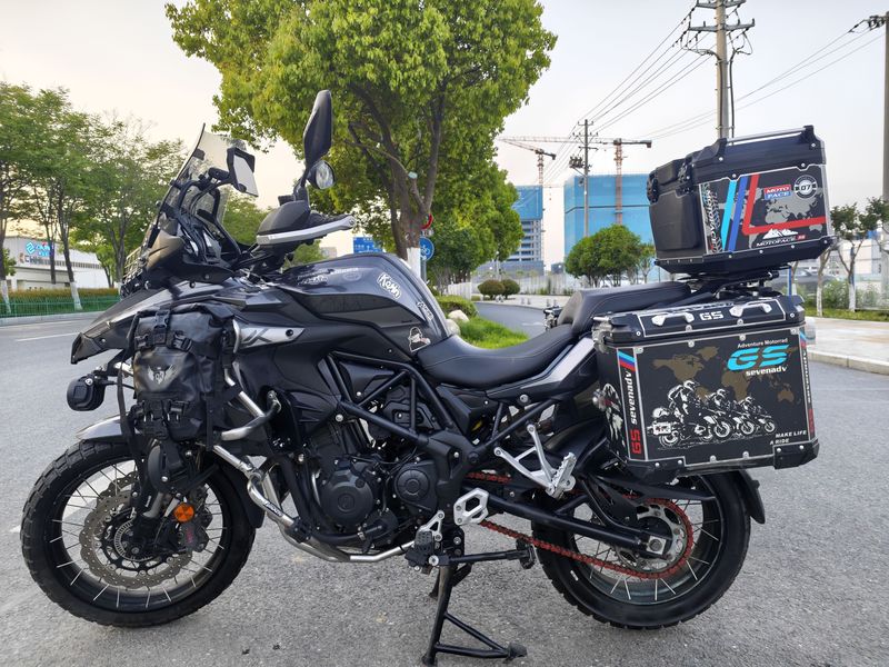 二手贝纳利金鹏 TRK502