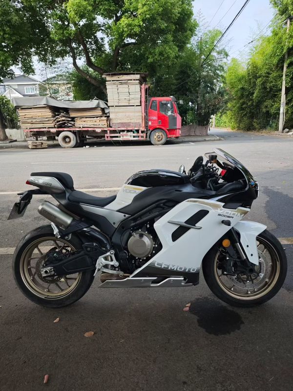 二手春风500SR VOOM