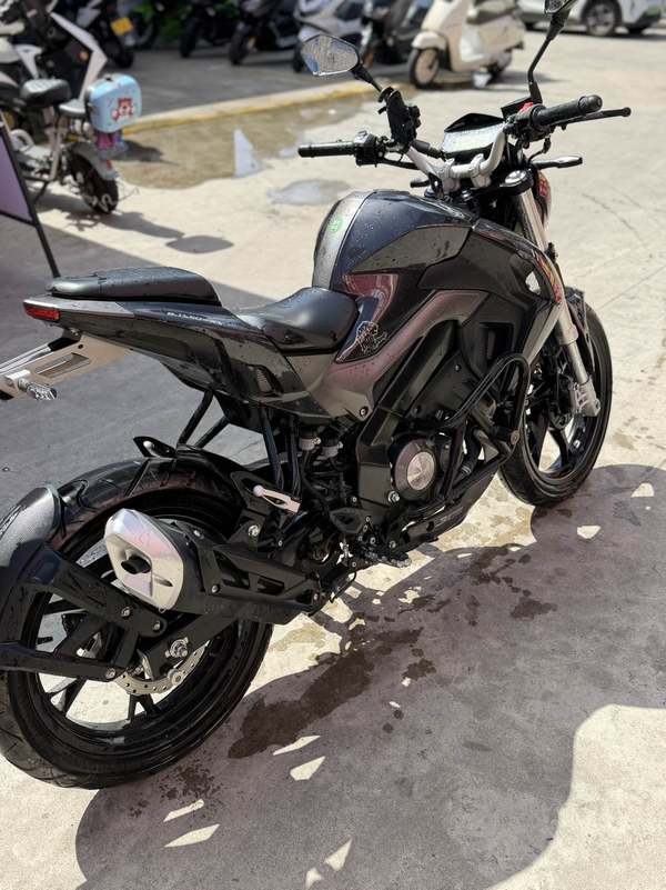 二手贝纳利小迅龙 BN150S