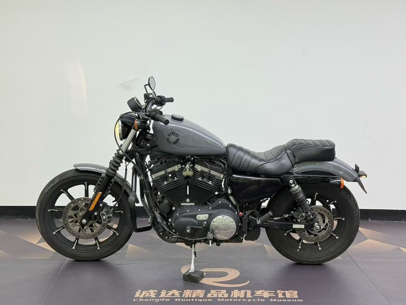 二手哈雷戴维森Iron883 硬汉