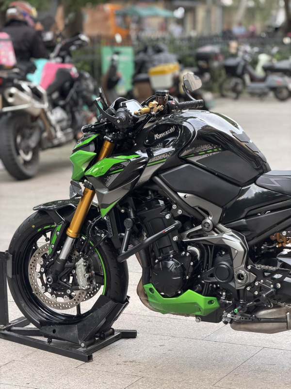 二手川崎Z900