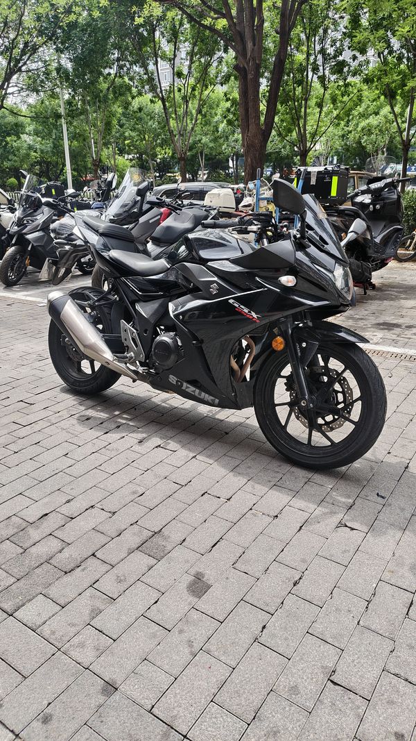 二手豪爵铃木GSX250R