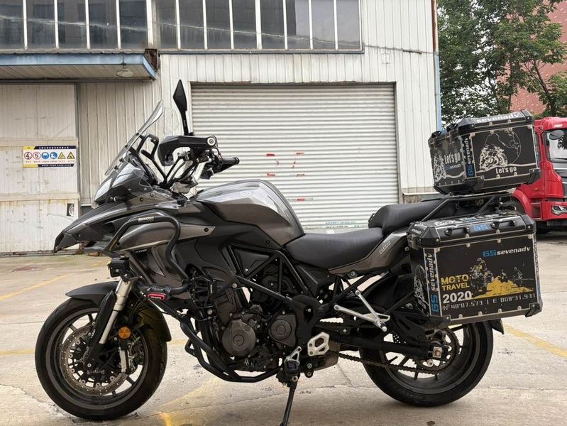 二手贝纳利金鹏 TRK502