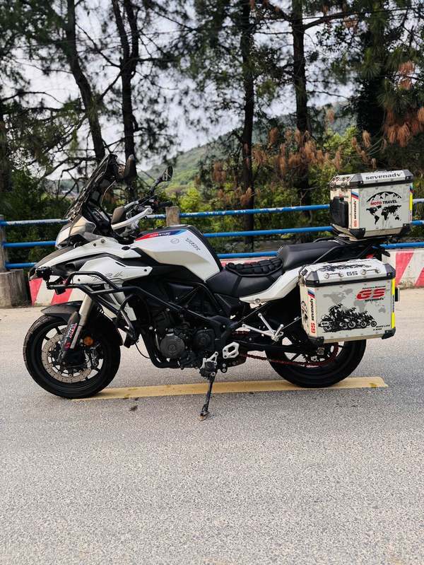二手贝纳利金鹏 TRK502