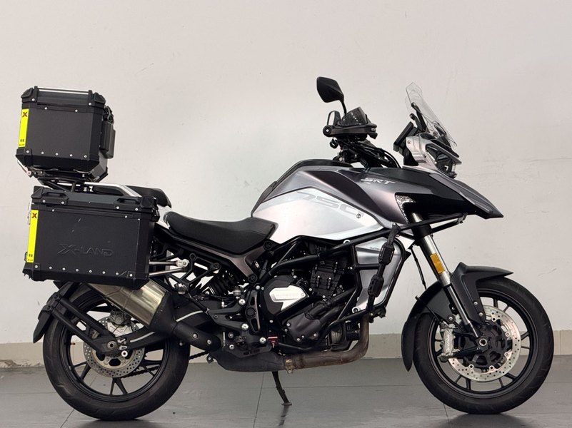 二手QJMOTOR骁750