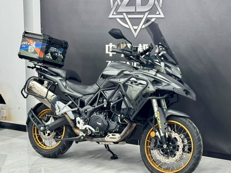 二手贝纳利金鹏 TRK502