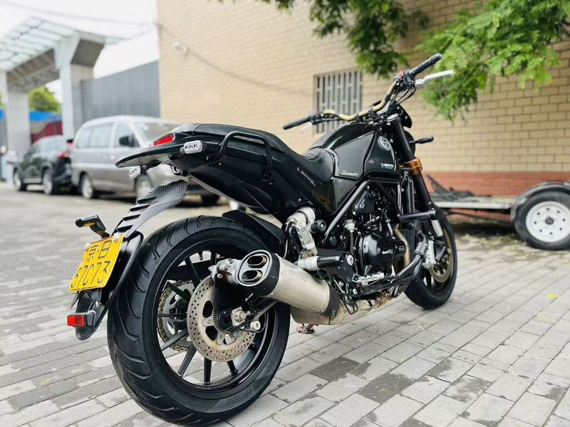 二手贝纳利幼狮 Leoncino 500