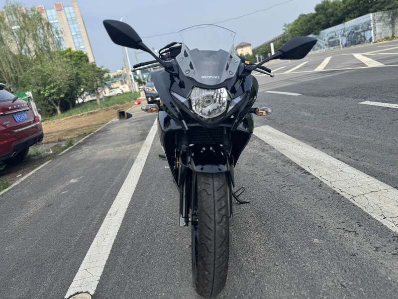 二手豪爵铃木GSX250R