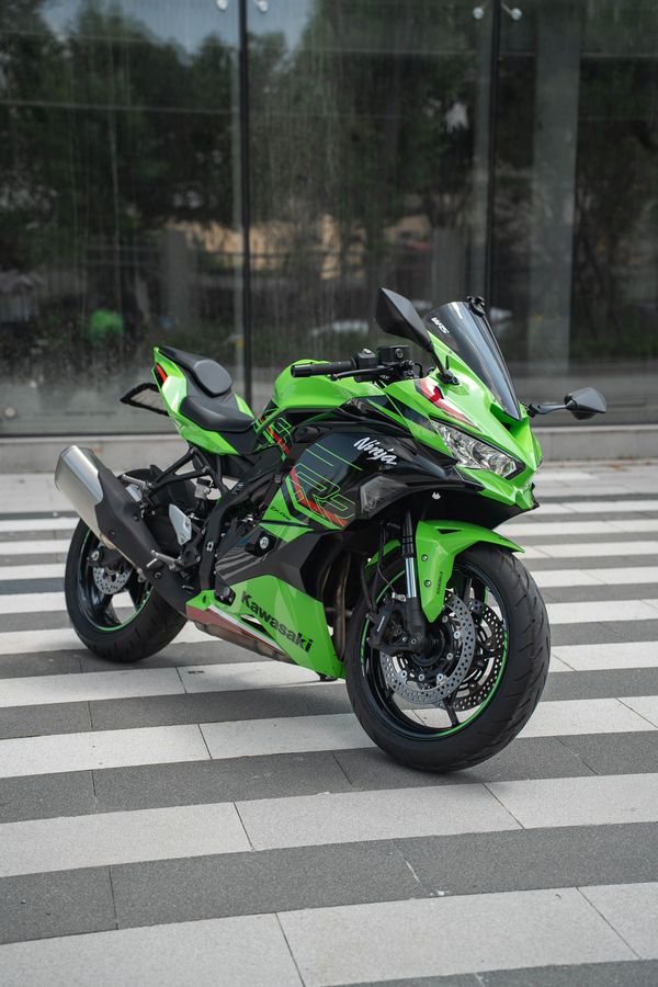 二手川崎ZX-4R