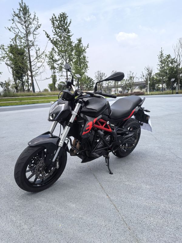 二手贝纳利蓝宝龙 BN302S