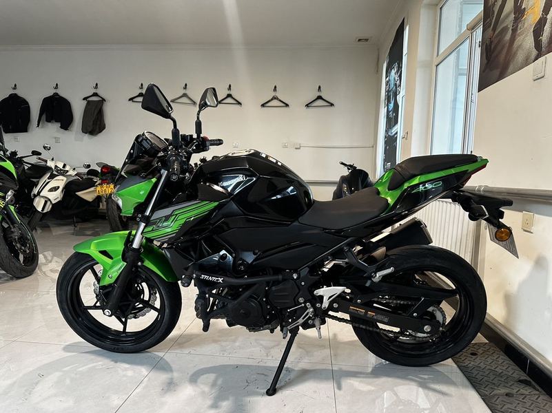 二手川崎Z400