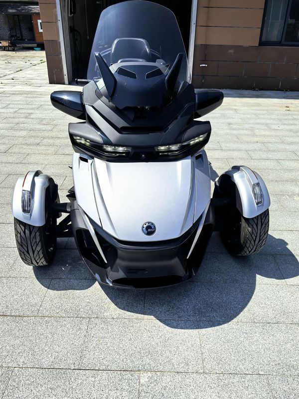 二手庞巴迪Spyder RT