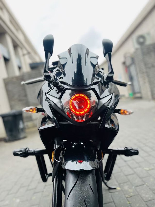 二手豪爵铃木GSX250R