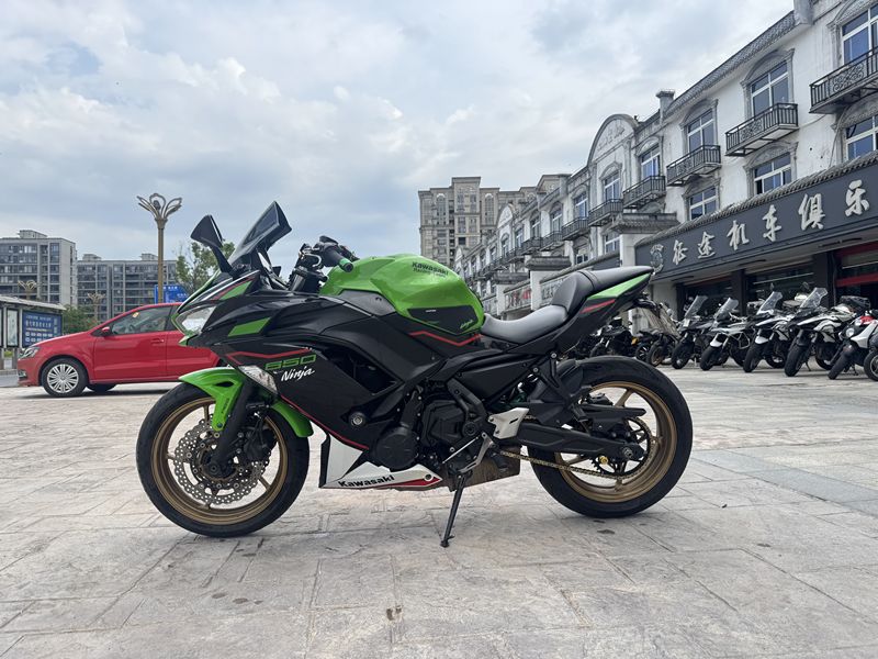 二手川崎Ninja 650 