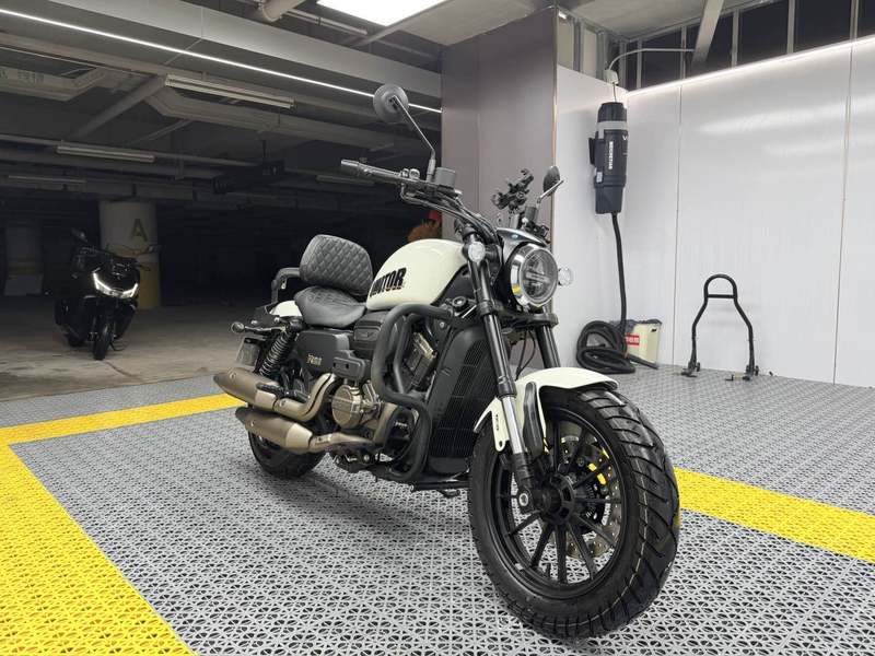 二手QJMOTOR闪300