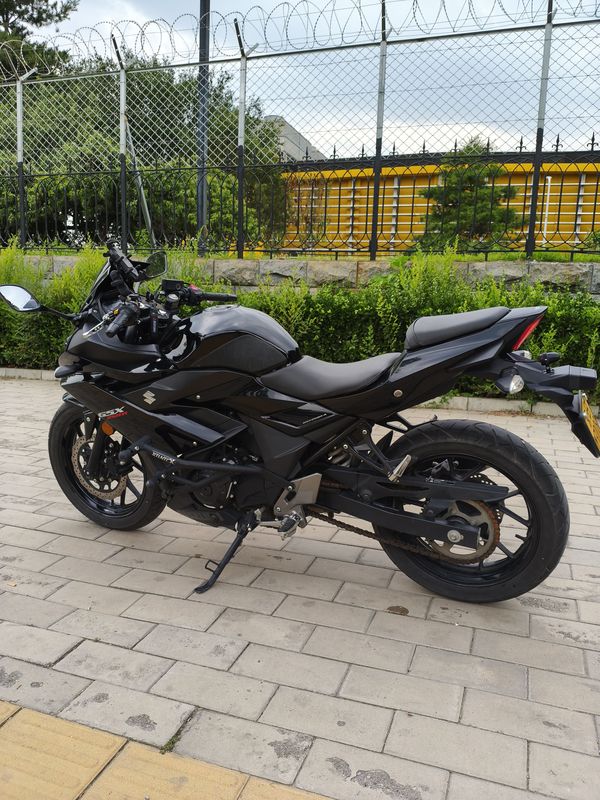 二手豪爵铃木GSX250R