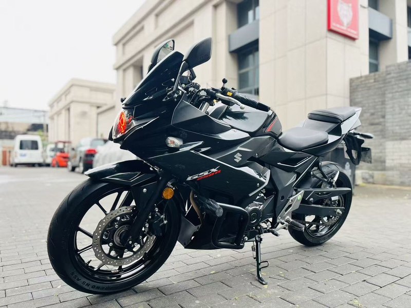 二手豪爵铃木GSX250R