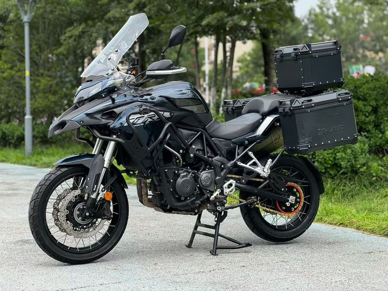二手贝纳利金鹏 TRK502