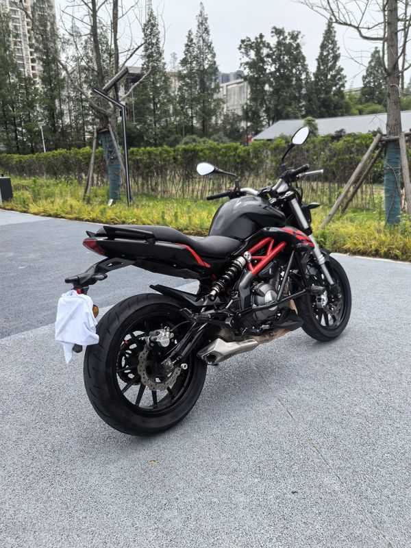 二手贝纳利蓝宝龙 BN302S