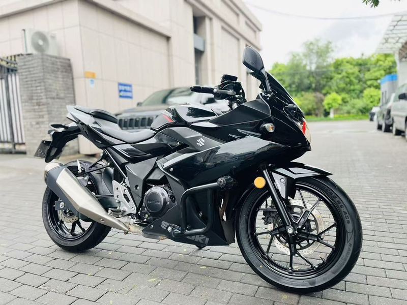 二手豪爵铃木GSX250R