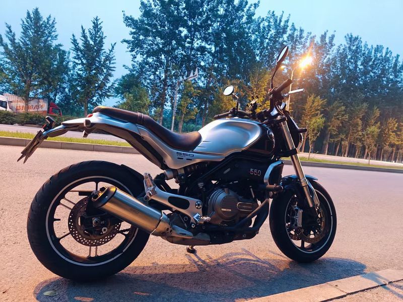 二手QJMOTOR逸550