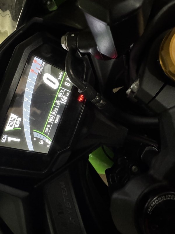 二手川崎ZX-4R