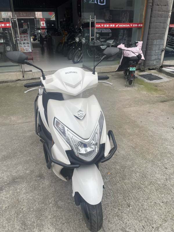 二手济南铃木优驿 UE125T