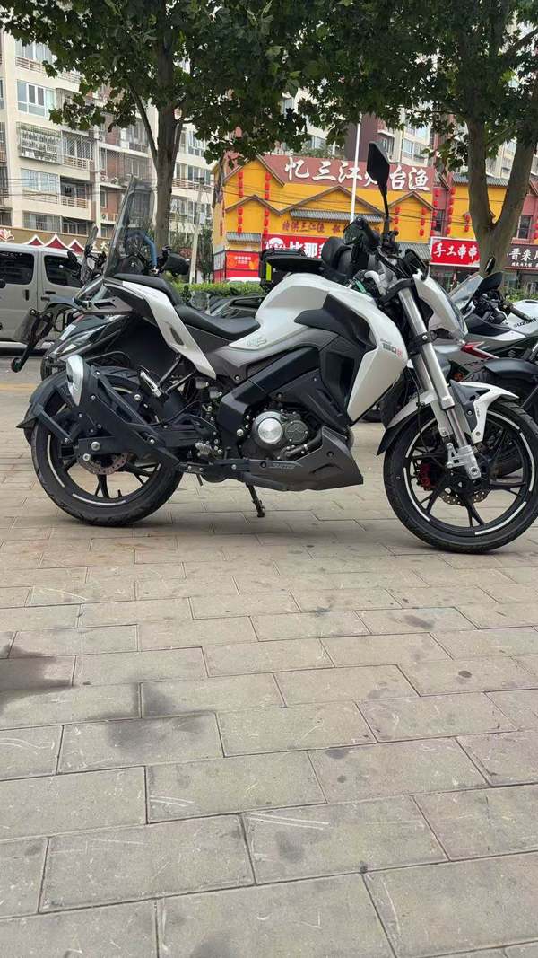 二手贝纳利小迅龙 BN150S