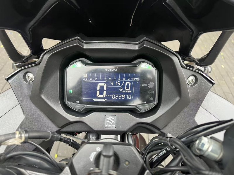 二手豪爵铃木GSX250R
