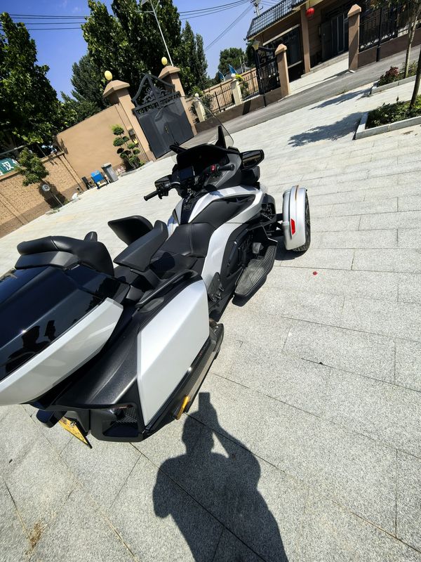 二手庞巴迪Spyder RT