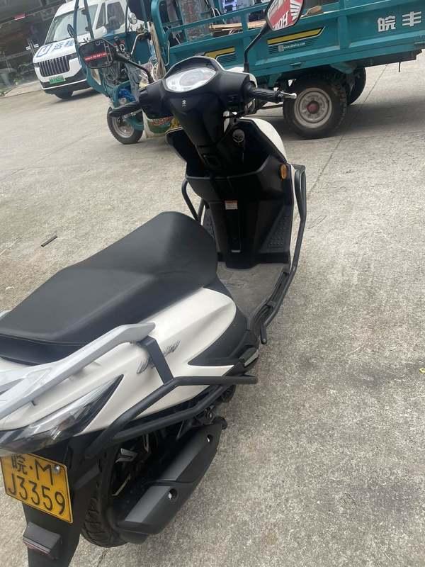 二手济南铃木优驿 UE125T