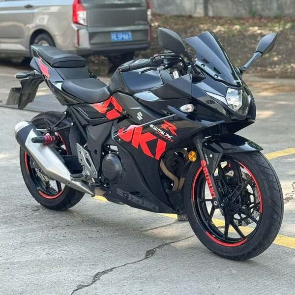 二手豪爵铃木GSX250R